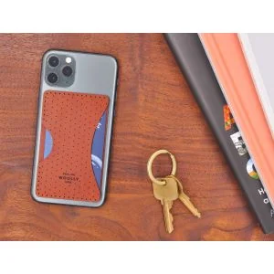 Woolly Made Kännykkäkotelo Stick-On Phone Rei'itetty Nahka